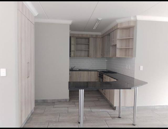 2 BEDROOM PROPERTY TO RENT IN NORTHGATE